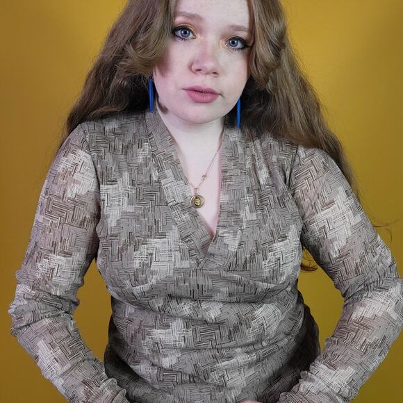 Y2k Axcess Brown and Tan Long Sleeve V-Neck Top, L - Picture 2 of 6